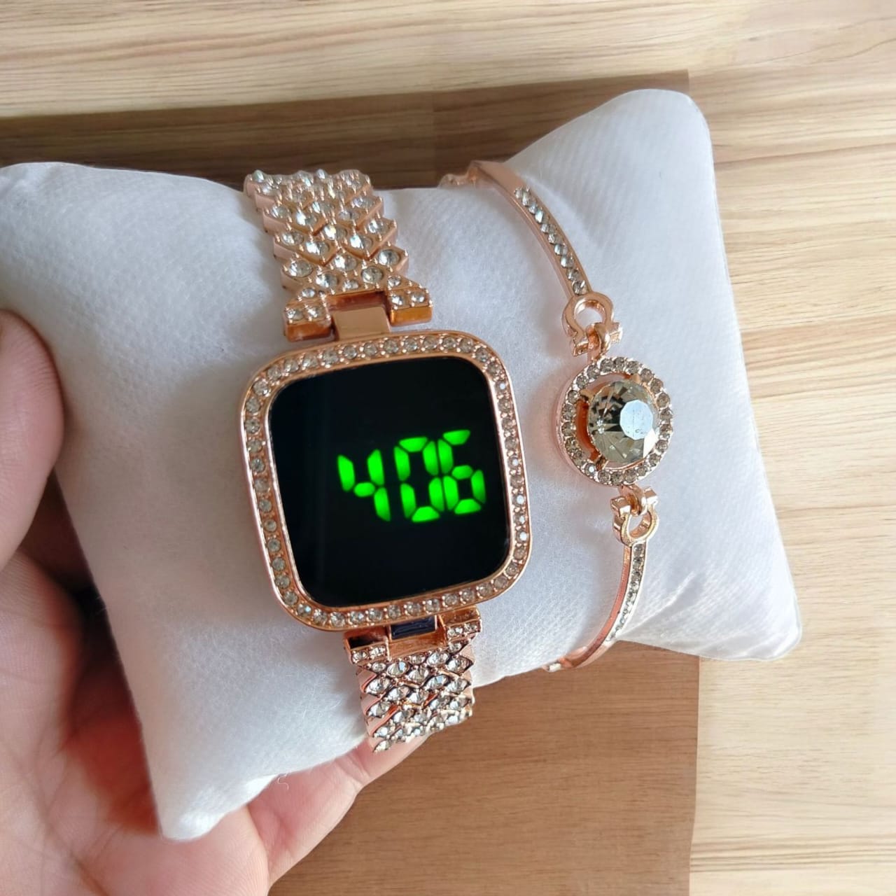 girls watch