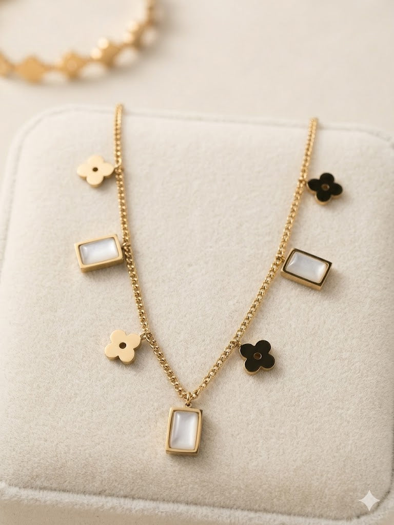 Girl's necklace